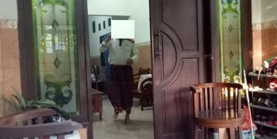 Rumah Dijual*  *Babatan Pilang A2*
