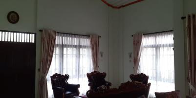 Rumah strategis dekat Otista