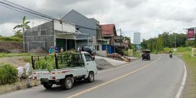 Rumah Dijual BU Pinggir Jalan + Tempat Usaha di Cilacap Dekat Bandara Tunggul Wulung Cilacap, Pasar Jeruklegi Cilacap