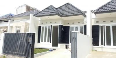 Rumah Dijual di Perumahan Palem Semi Karawaci Dekat Supermal Karawaci Tangerang