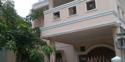 Butuh Uang Cepat!! Jual Rumah Murah 3 Lantai Bukit Sawangan Indah