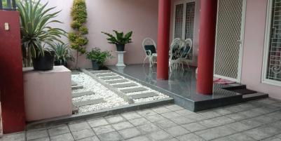 Dijual Rumah Full Furnished Super Strategis Siap Huni di Perumahan Delta Gardenia Deltasari Waru Sidoarjo