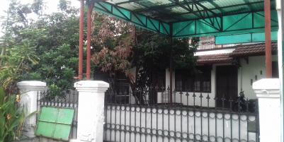 Rumah Bekasi Bebas Banjir Tanah Luas
