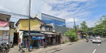 Dijual Rumah di pinggir jalan cocok untuk dijadikan RUKO.