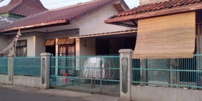 Rumah untuk usaha Kontrakkan Lok. Meruya Utara