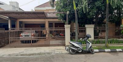 RUMAH DUA LANTAI KOTA BANDUNG