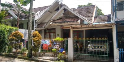 Rumah di Lokasi Sangat Strategis