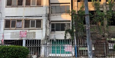 Disewakan dan dijual ruko 4 lantai di pintu besar selatan