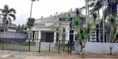 Dijual Rumah di Perumahan Lawang View