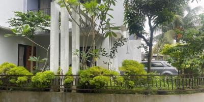 Rumah 2 Lantai (Hook) Furnish-Siap Huni- Graha Bunga Bintaro
