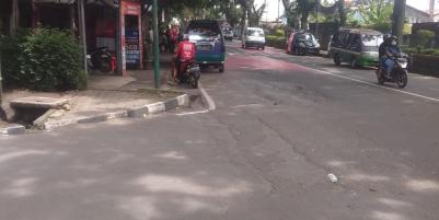 2LANTAI RUMAH DI CIMAHI KOMPLEK