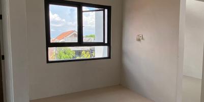 Dijual Rumah 2,5 Lantai di Mandala, Sidoarjo