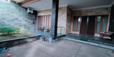 Dijual Rumah 2 Lantai di Siwalankerto Permai, Surabaya