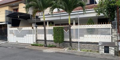 Dijual Rumah Bagus SHM di Jalan Bunga Merak, Kota Malang