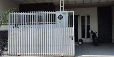 Dijual Rumah 1,5 Lantai di Griya Kebraon Utama, Surabaya