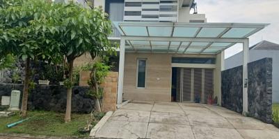 Jual Rumah Pakuwon Indah Surabaya Barat Siap Huni 2 Lantai
