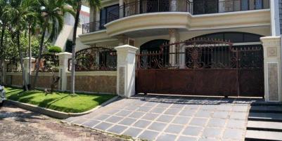 Turun Harga!!! Rumah Siap Huni Lokasi Villa Westwood Pakuwon City Surabaya 