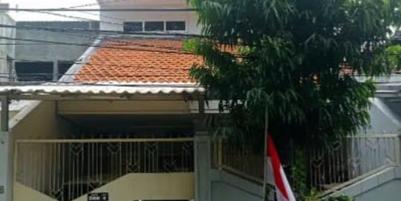 Jual Rumah Siap Huni di Raya Darmo Baru Barat Surabaya