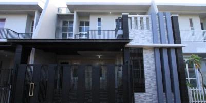 Rumah Semi Furnished Siap Huni Lokasi Pagesangan Baru Surabaya