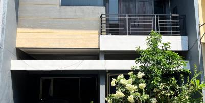 Rumah Minimalis di Komplek Perumahan Jojoran Gubeng Pusat Kota Surabaya