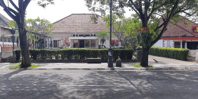 RUMAH KOLONIAL UNTUK KOMERSIAL SUPER STRATEGIS  DI JL. RIAU-MARTADINATA BANDUNG
