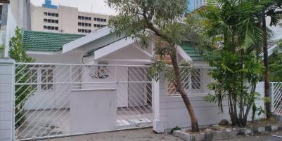 Sewa Rumah Bagus Siap Huni di Jalan Wisma Permai Barat