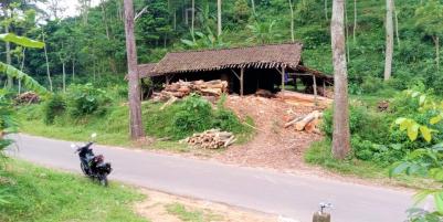 Tanah Datar Strategis Dekat Candi Cetho Kemuning Karanganyar
