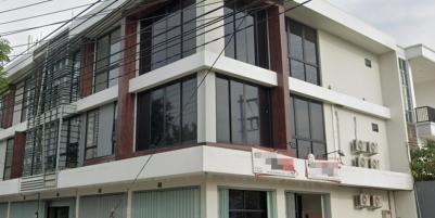 Sewa Ruko Pojok di Manyar Jaya Kawasan Menur Surabaya