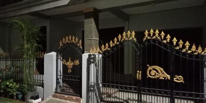 Sewa Rumah Siap Huni di Semolowaru Elok Full Bangunan