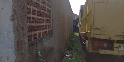DIJUAL RUMAH SEMI USAHA – LOKASI STRATEGIS area Bandung DEPAN PABRIK!