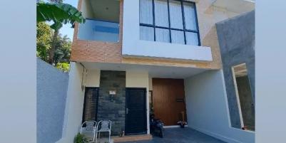 Rumah 2lantai Lubang Buaya Cipayung Jakarta Timur 