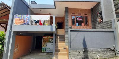 RUMAH CANTIK DI JATIHANDAP BANDUNG