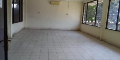 Dijual Gudang RAYA BOBOH Gresik