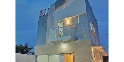 Rumah Akses Tol Kukusan Di Pasar Minggu Jakarta Selatan