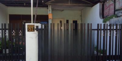 Dijual Rumah di Barata Jaya V, Surabaya