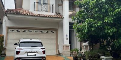 Dijual Rumah Mewah di Taman Beverly Golf, Lippo Karawaci