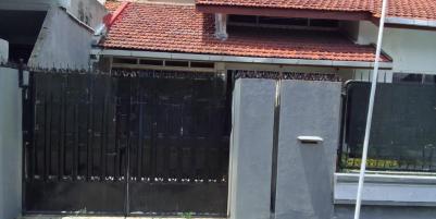Dijual Rumah 1,5 Lantai di Tenggilis Mejoyo Selatan, Surabaya