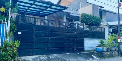 Jual Rumah Bagus di Darmo Satelit Timur, Surabaya