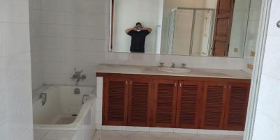 Dijual Rumah Bagus di Komplek Menteri Rasuna Said, Jakarta Selatan