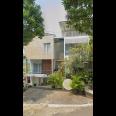 RUMAH MODERN MINIMALIS DENGAN SWIMMING POOL VIEW LEMBAH DI RESORT DAGO PAKAR BANDUNG