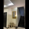 !!!JUAL CEPAT!!! Rumah Istimewa Nol Jalan Raya Semi Furnished Siap Huni Lokasi Karah Jambangan Surabaya Selatan