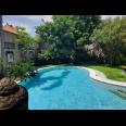 Villa Colosal Pantai Petitenget Seminyak Kuta Badung Bali