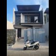 Rumah Modern 2 Lantai Baru Grees Lokasi Strategis di Manyar Jaya Surabaya