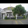 Rumah Central Park, Gunung Anyar Surabaya | Idyllic Family Home