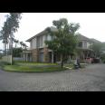 Rumah Modern Lux Royal Residence Crown Hill Surabaya. 