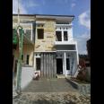 Perumahan mewah kota Batu 2 Lt type 70 Promo 465jt khusus 1 rumah saja  pinggir jalan raya aspal.