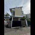Dijual Rumah Hook Semi Furnished Lokasi Strategis di Semolowaru Elok Surabaya Timur