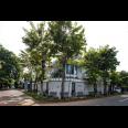 Dijual Rumah Hook Mewah di Taman Kebon Jeruk Intercon, Jakarta Barat