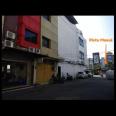 Ruko Full Furnished 3 Lantai 0 Jalan Raya Strategis di Tengah Kota Lokasi Klampis Surabaya