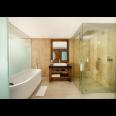 Dijual Hotel 4 Lantai Aktif di Seminyak, Bali